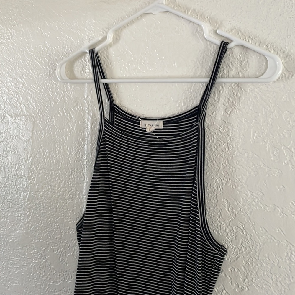 Dress - Picture 2 of 6